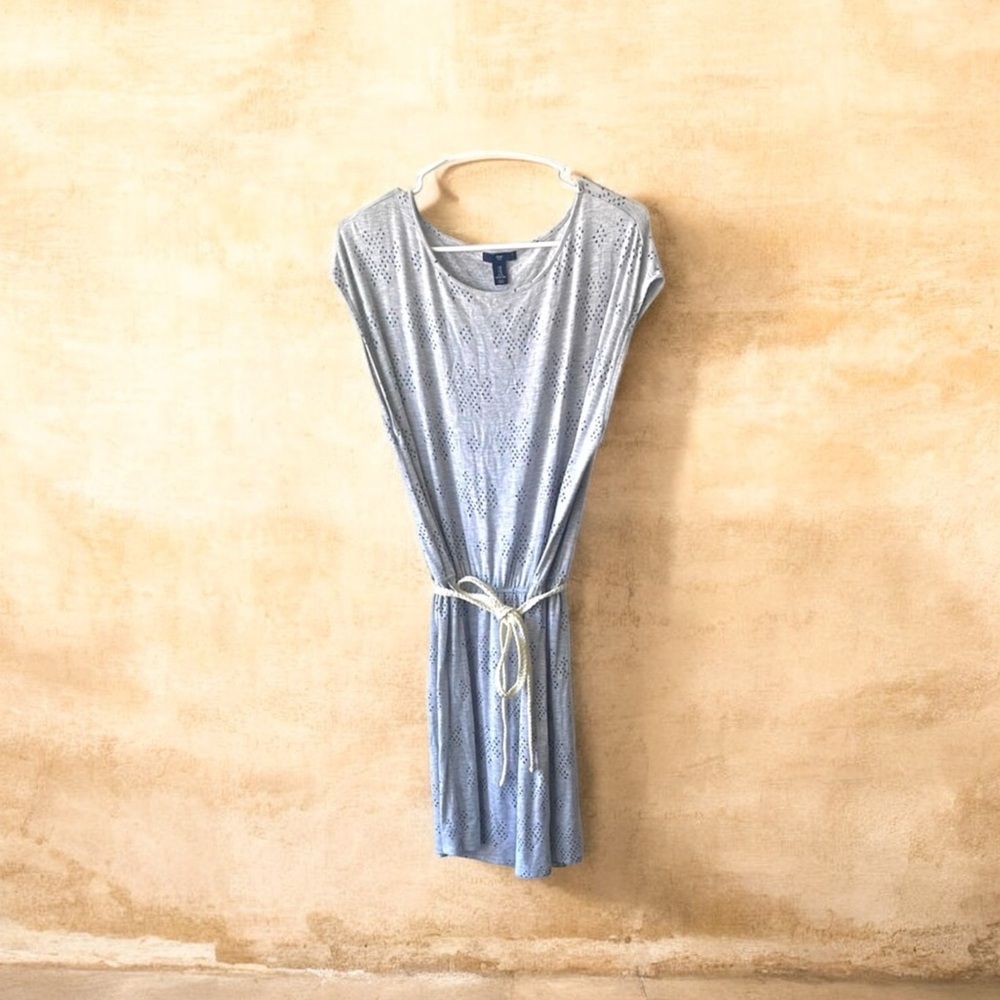 GAP Gray Midi Dress with Scoop Neck and Cap Dolman Sleeves